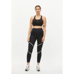 Röhnisch Zip Up Sports Bra Women - Black 12 Röhnisch Zip Up Sports Bra Women - Black -RunGear Elite roehnisch zip up womens sports bra black 6 1250325
