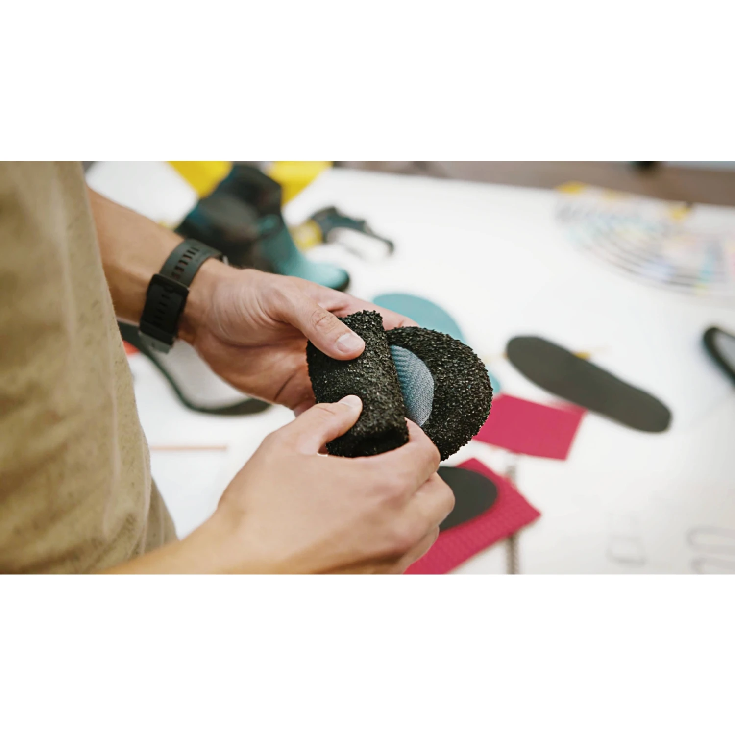 Skinners Sock Shoes 2.0 - Carmine 6 Skinners Sock Shoes 2.0 - Carmine - Image 6