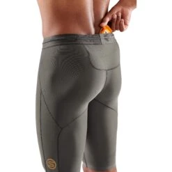 SKINS 5-Series Half Tights - Charcoal -RunGear Elite skins 5 series half tights charcoal 7 1390668