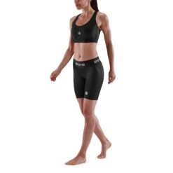 SKINS 1-Series Half Tights Women - Black -RunGear Elite skins compression 1 series women half tights black 3 892972