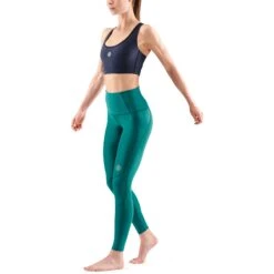 SKINS Compression 3-Series Women's Skyscraper Tights - Lt Teal -RunGear Elite skins compression 3 series women skyscraper tights lt teal 6 1232305
