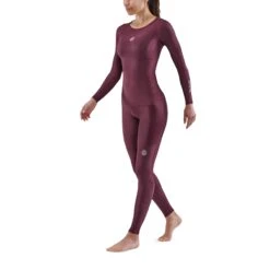 SKINS Compression 3-Series Longsleeve Shirt Women - Burgundy 8 SKINS Compression 3-Series Longsleeve Shirt Women - Burgundy -RunGear Elite skins compression 3 series women top long sleeve burgundy 3 893561
