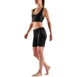 SKINS 5-Series Women's Power Shorts - Black 13 SKINS 5-Series Women's Power Shorts - Black -RunGear Elite skins compression women 5 series power shorts black 6 1131614