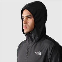 The North Face Run Wind Jacket Men - TNF Black -RunGear Elite the north face mens run wind jacket tnf black 8 1360396