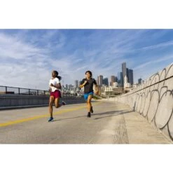 Topo Athletic Magnifly 4 Men´s Running Shoes - Black/charcoal -RunGear Elite topo athletic magnifly 4 mens running shoes black charcoal 7 1414695