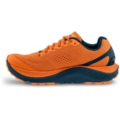 Topo Athletic Ultraventure 3 Trailrunning Shoe Men - Orange/navy -RunGear Elite topo athletic ultraventure 3 mens trailrunning shoe orange navy 1 1414708