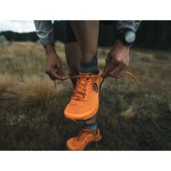Topo Athletic Ultraventure 3 Trailrunning Shoe Men - Orange/navy -RunGear Elite topo athletic ultraventure 3 mens trailrunning shoe orange navy 3 1414706