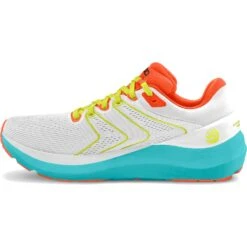 Topo Athletic Phantom 2 Women`s Running Shoes - White/sky -RunGear Elite topo athletic w phantom 2 running shoes white sky 1 1028626